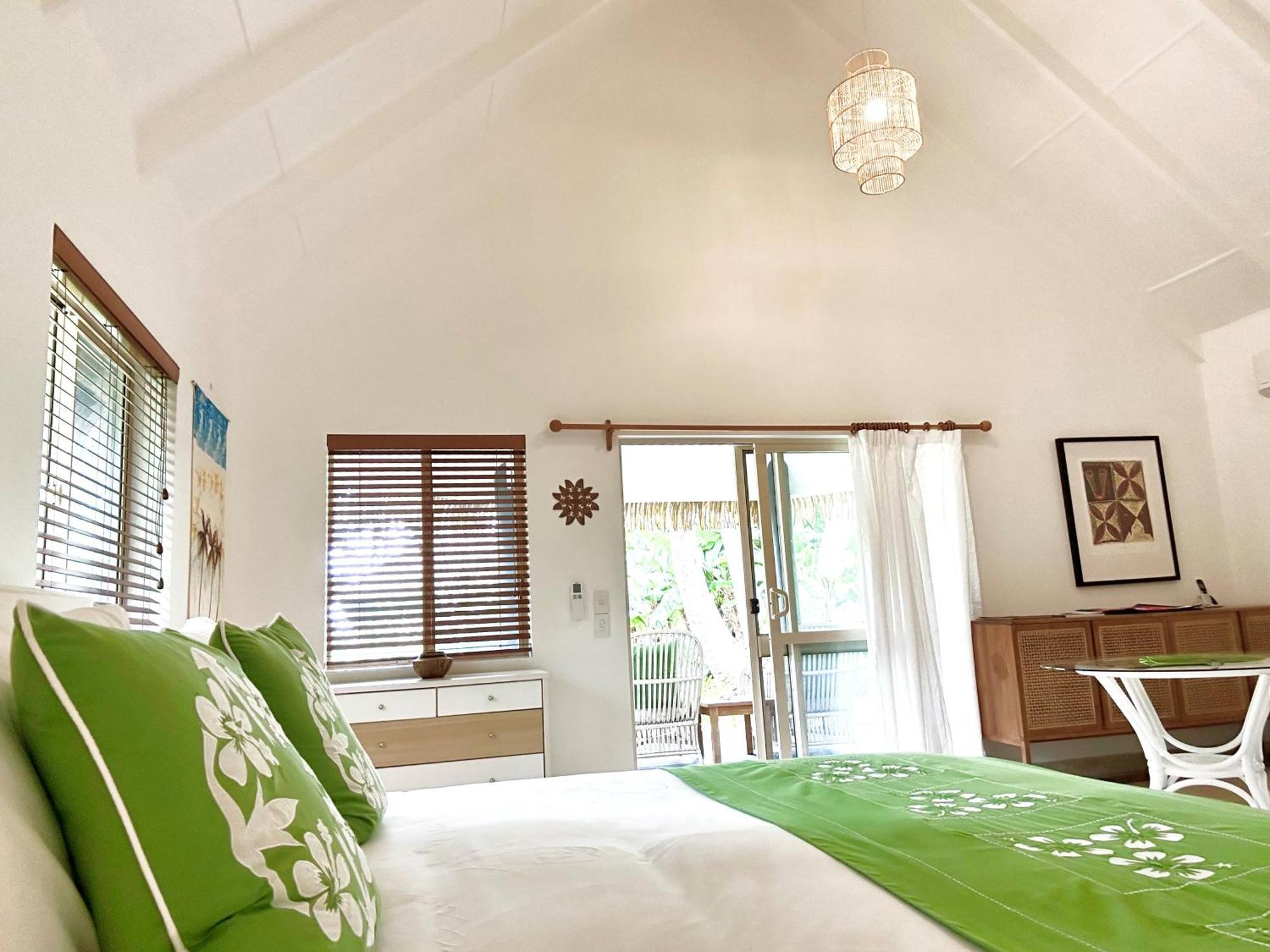 Motu Beachfront Art Villas Rarotonga Exteriör bild